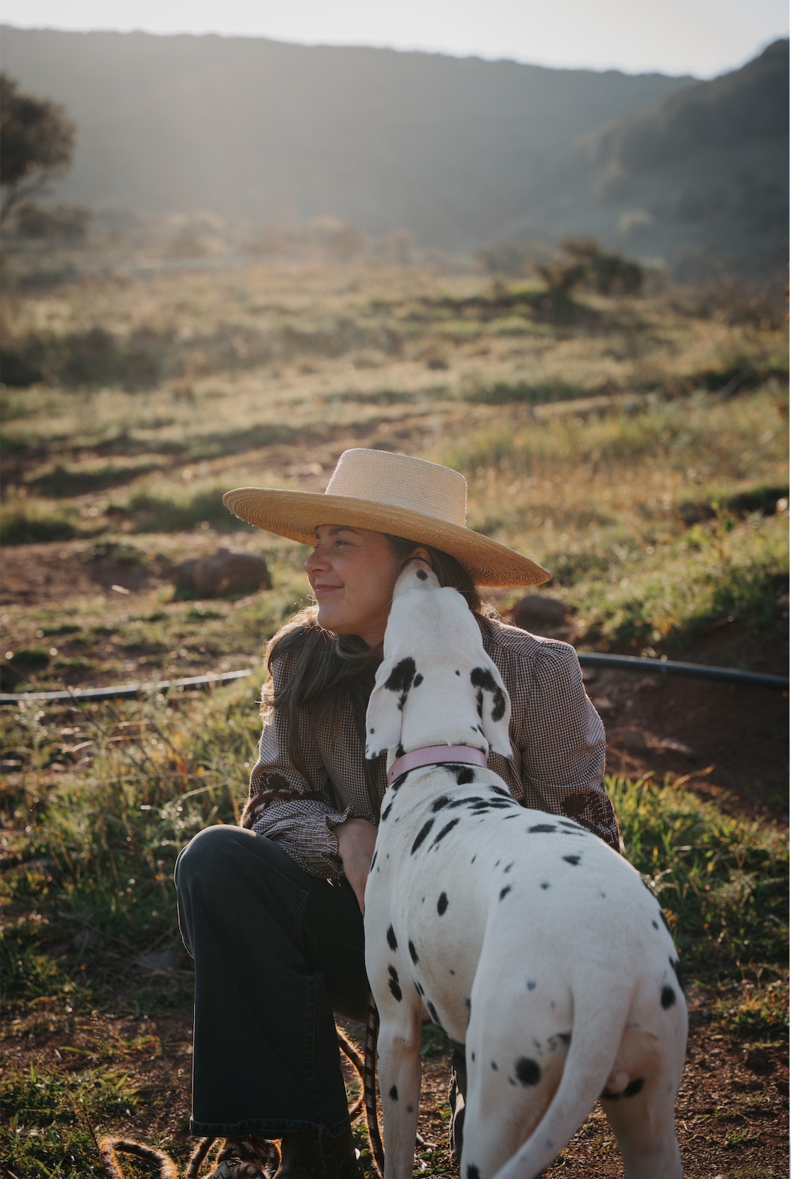 Moment de complicité entre Fanny et son dalmatien